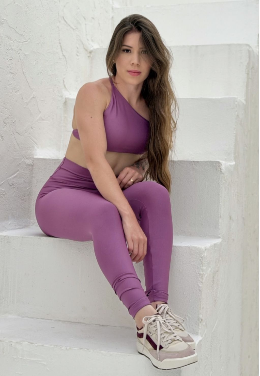 Conjunto Top com uma alça e calça poliamida